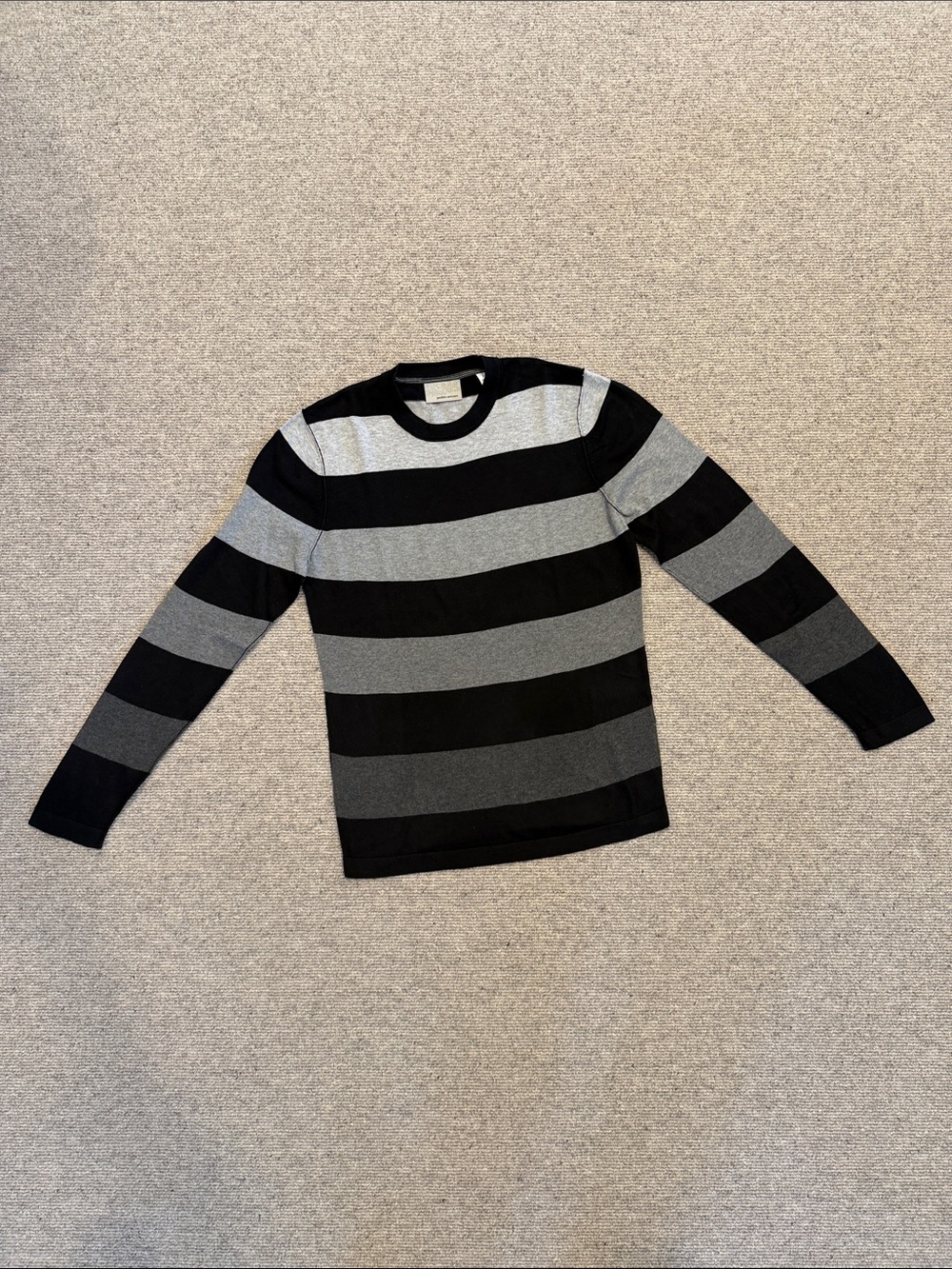 Public Opinion Men’s Black and Gray Ombré Striped Crewneck Sweater Size Small